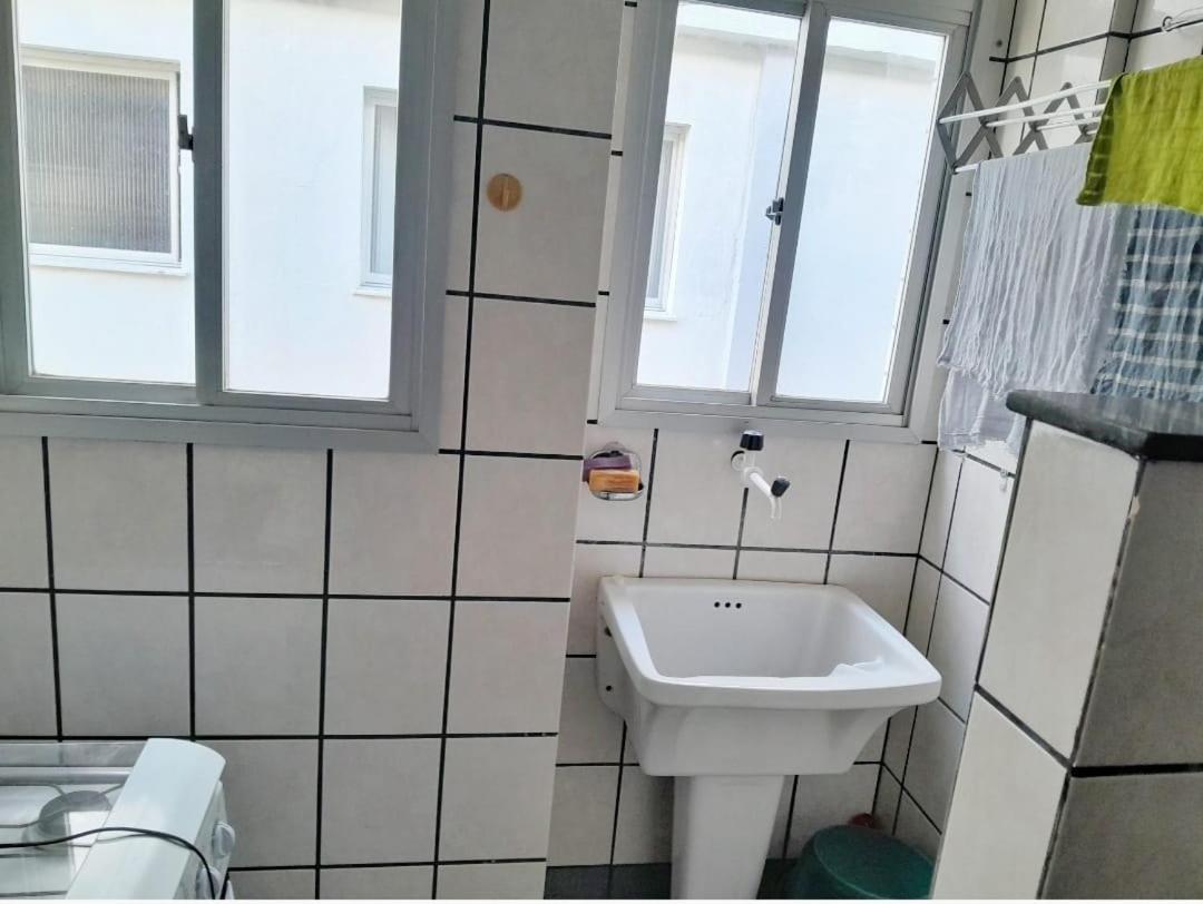 Apartamento Da Musica A 300 Metros Da Areia Da Praia Do Morro, Com 1 Quarto, Garagem, Tv Smart E Wi-Fi Guarapari Esterno foto